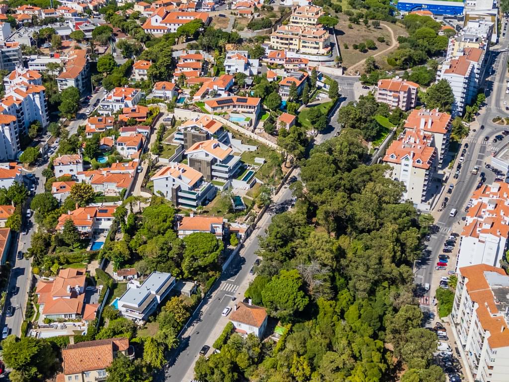 3 Bedroom Duplex with swimming pool, Monte Estoril, Cascais 99487026