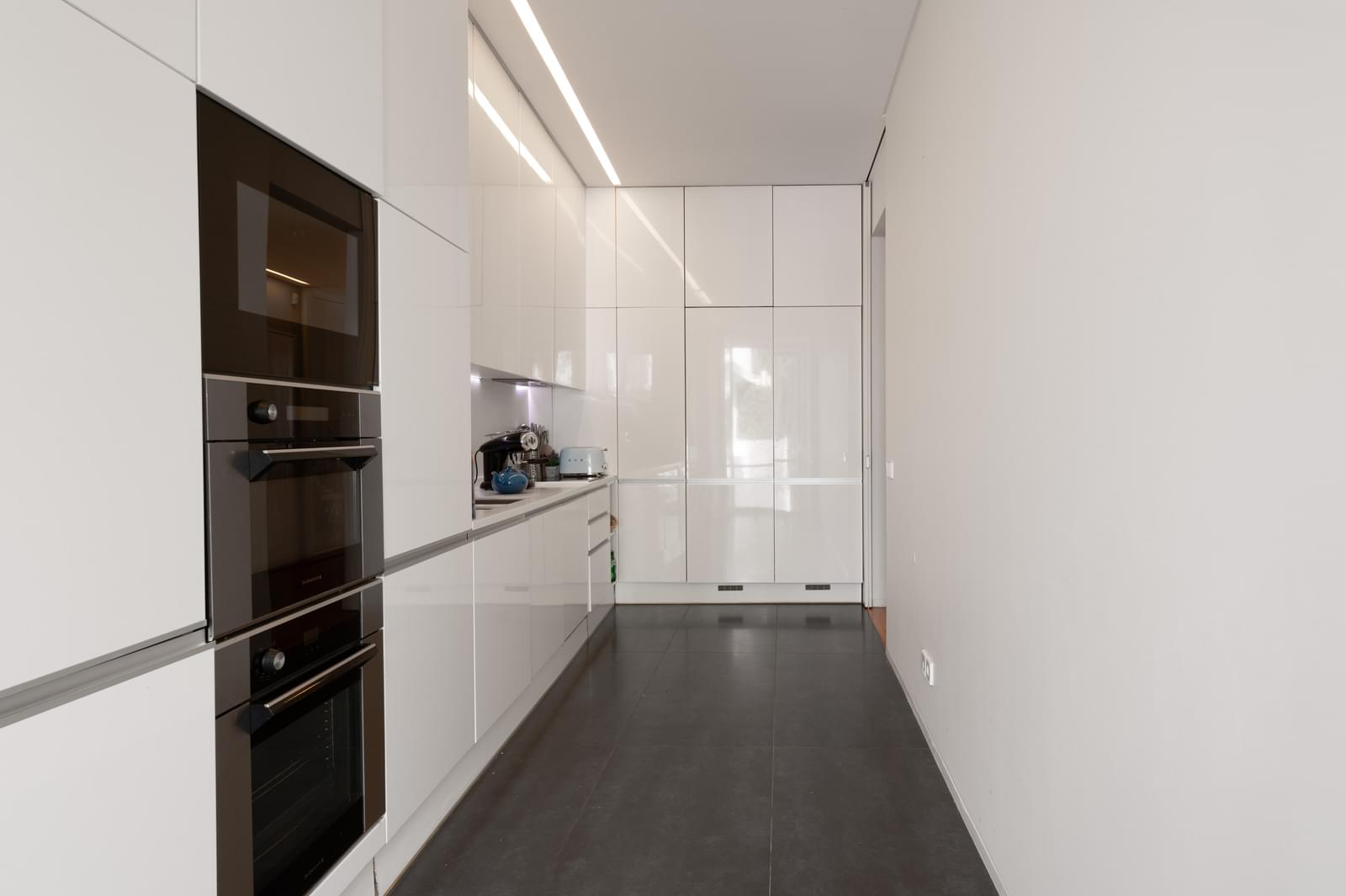 Apartamento T4 com estacionamento, Lapa, Lisboa - Imagem 23