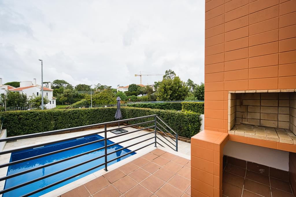 3 Bedroom House with swimming pool, Estoril, Cascais