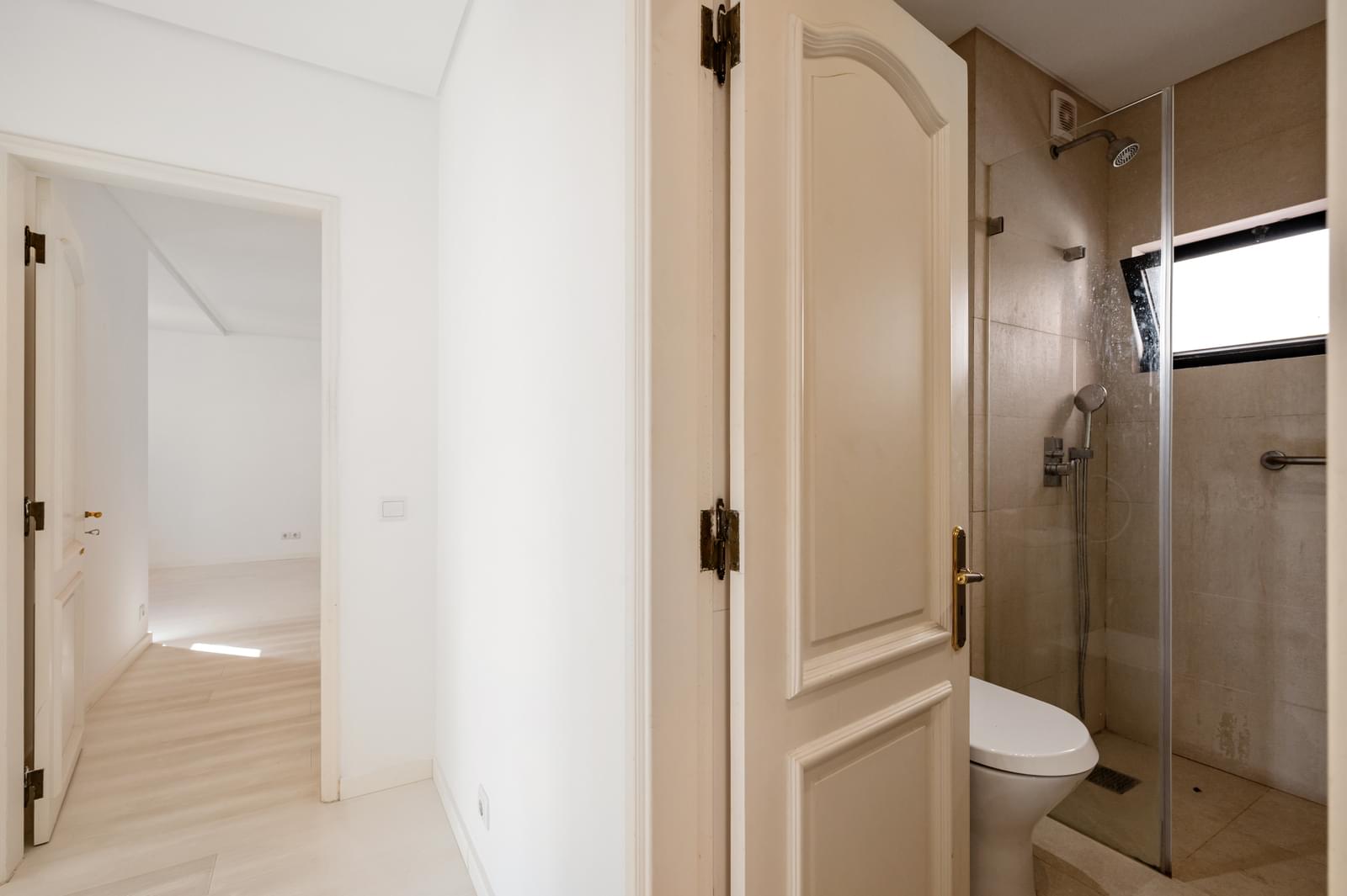 4 Bedroom Apartment/Flat's Image 16