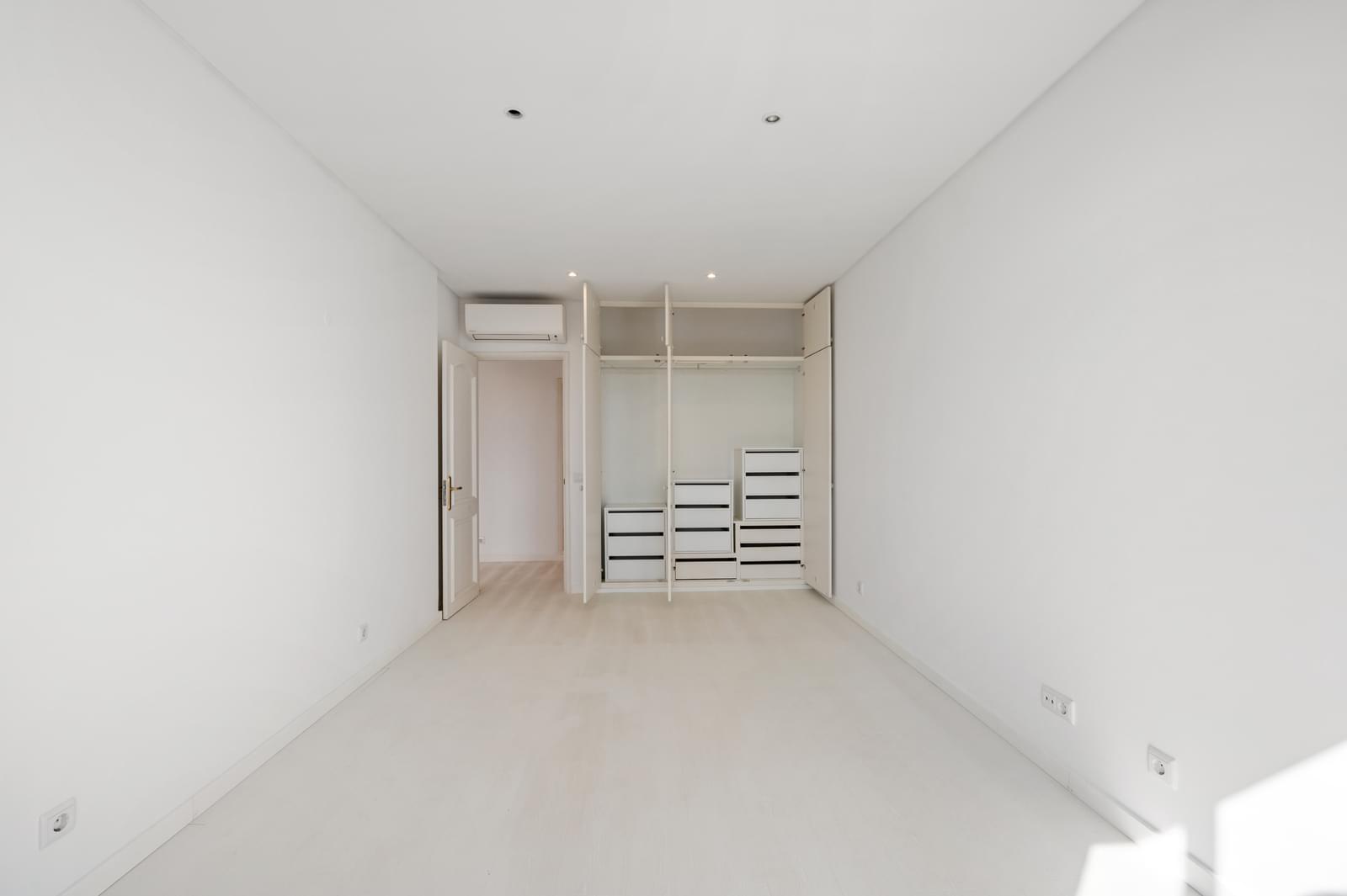 4 Bedroom Apartment/Flat's Image 18
