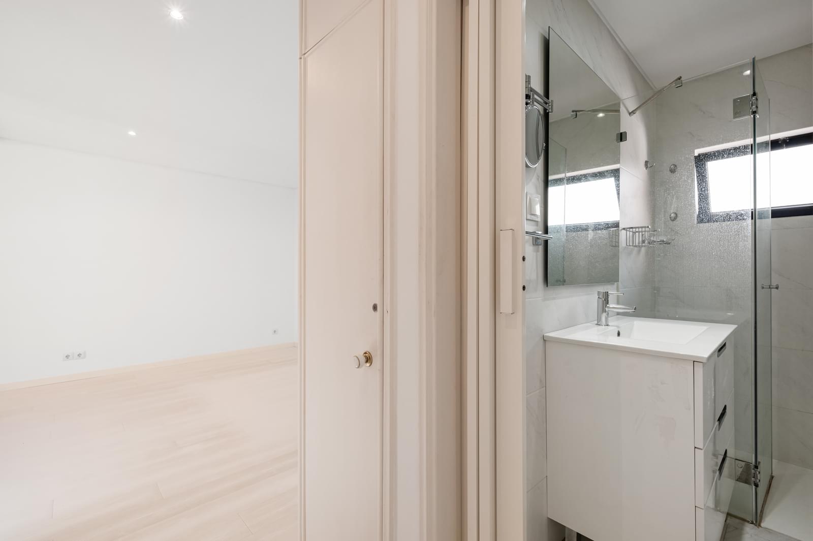 4 Bedroom Apartment/Flat's Image 20