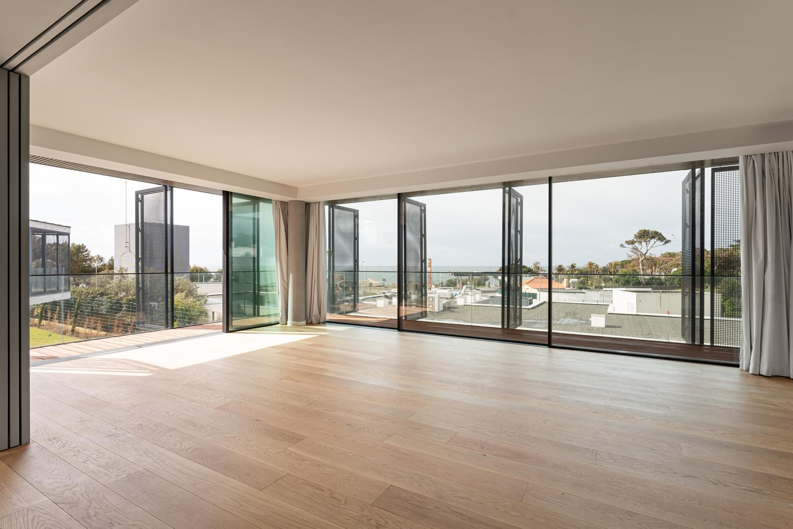 Moradia T4 + 1 com jardim, Costa da Guia, Cascais - Imagem 8