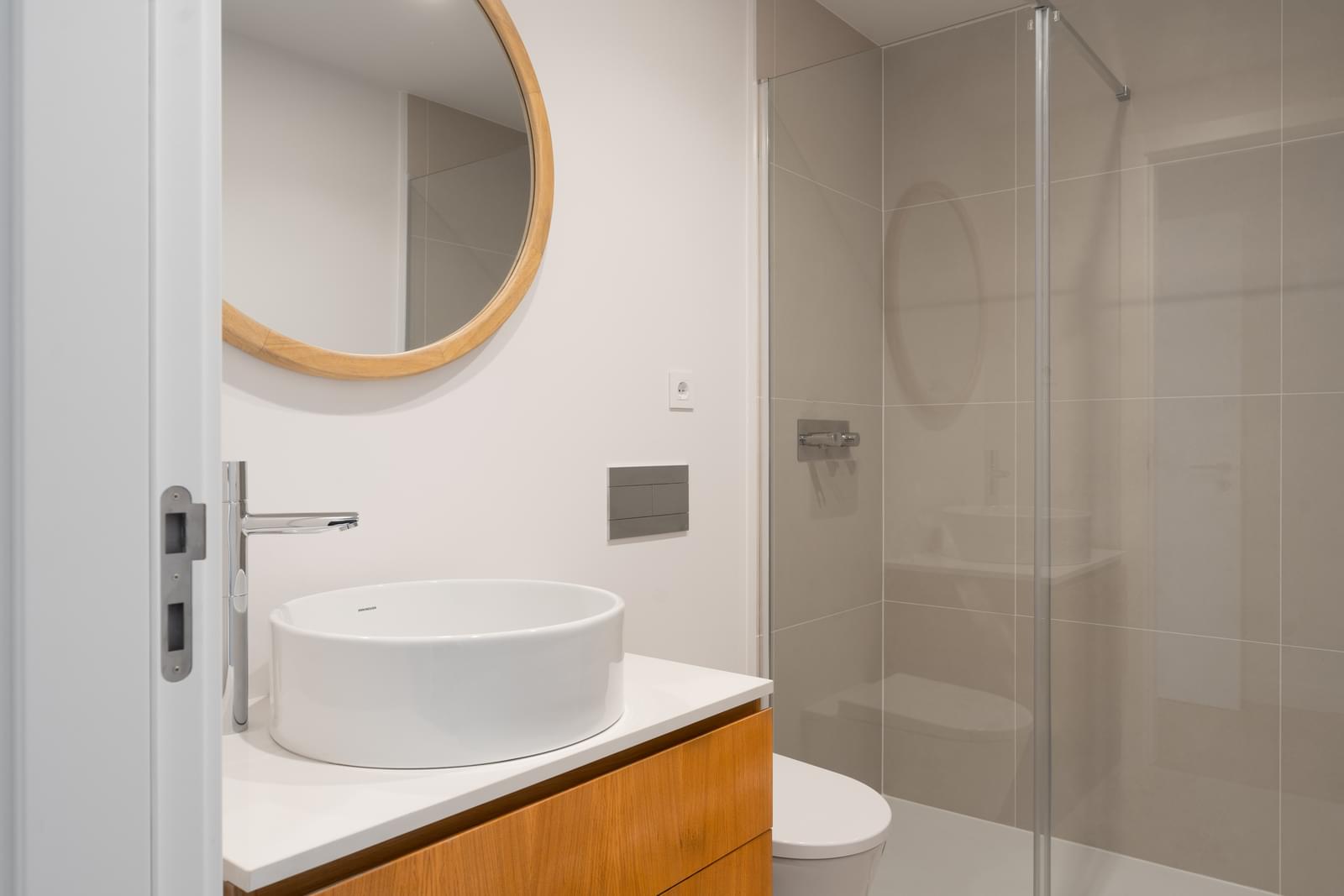 2 Bedroom Apartment/Flat's Image 3