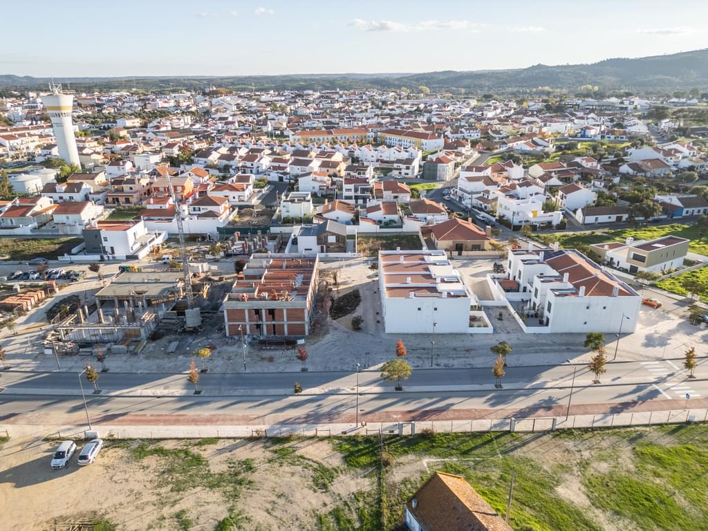 4 Bedroom Semi-detached house with parking, Grandola 1252578715