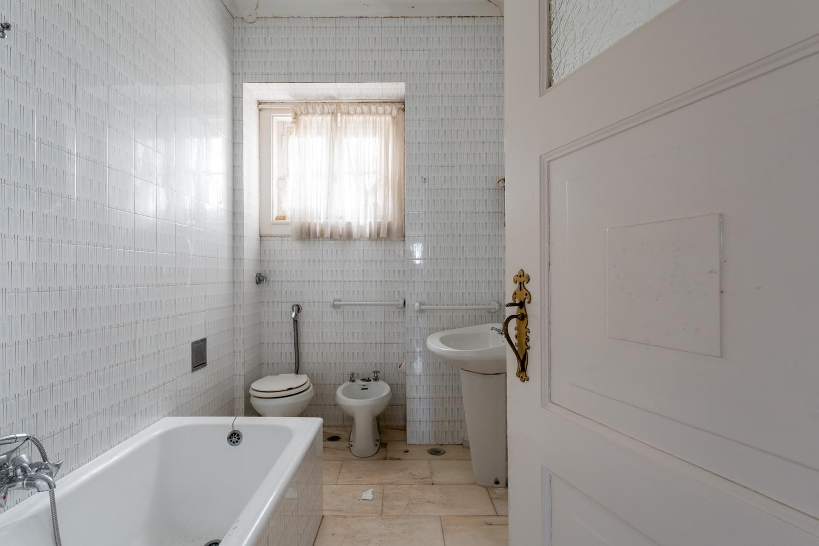Moradia Isolada T9 com jardim, Restelo, Lisboa - Imagem 10