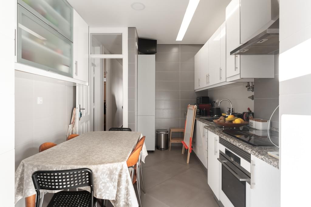 2 Bedroom Apartment with balcony, Campo de Ourique, Lisboa 2867772185