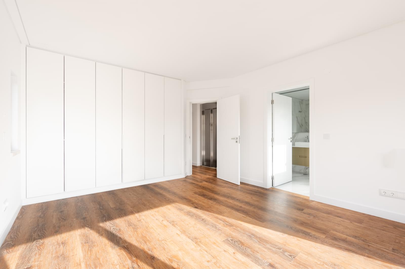 7 Bedroom Villa/Townhouse's Image 22