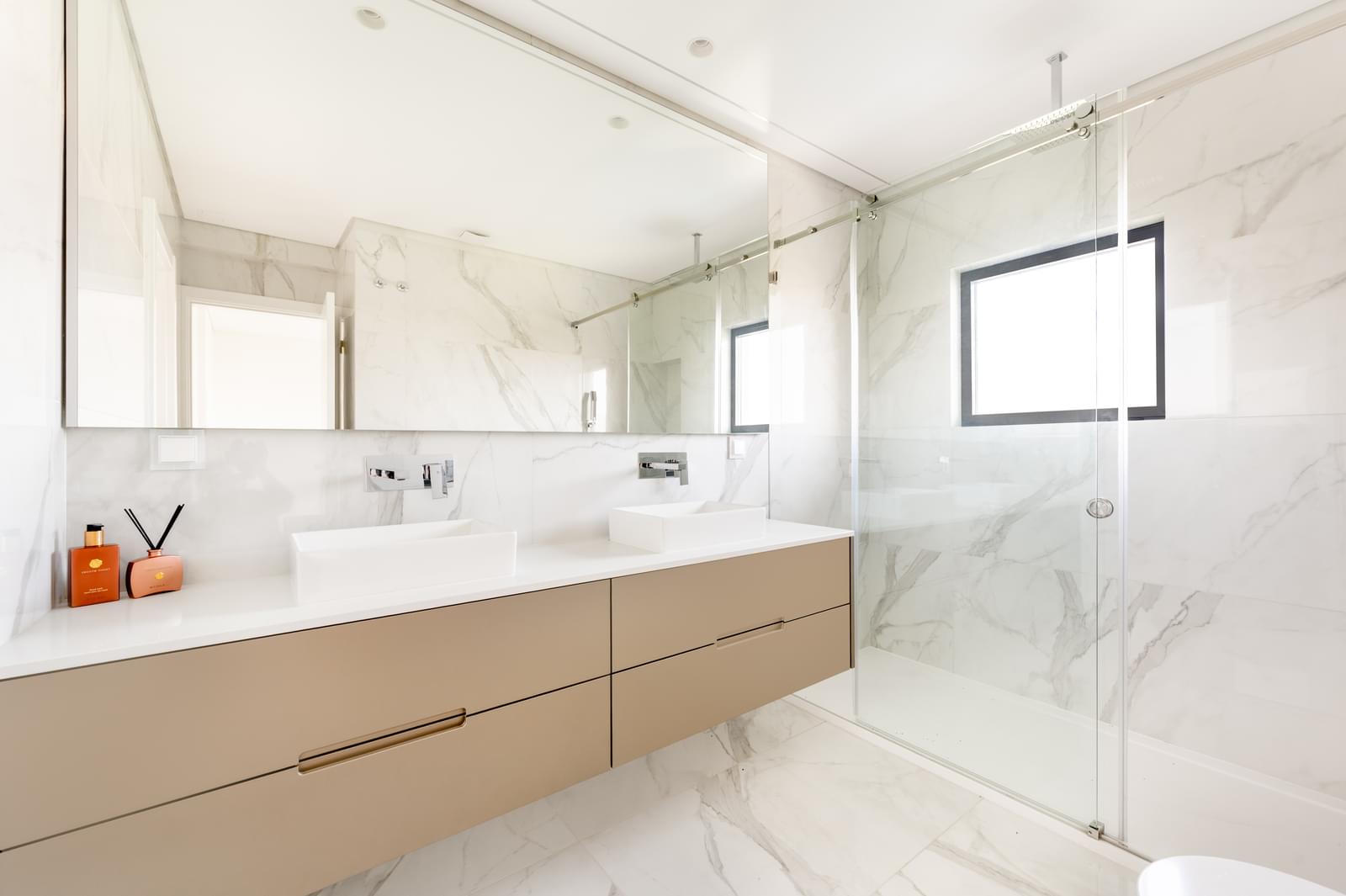 7 Bedroom Villa/Townhouse's Image 33