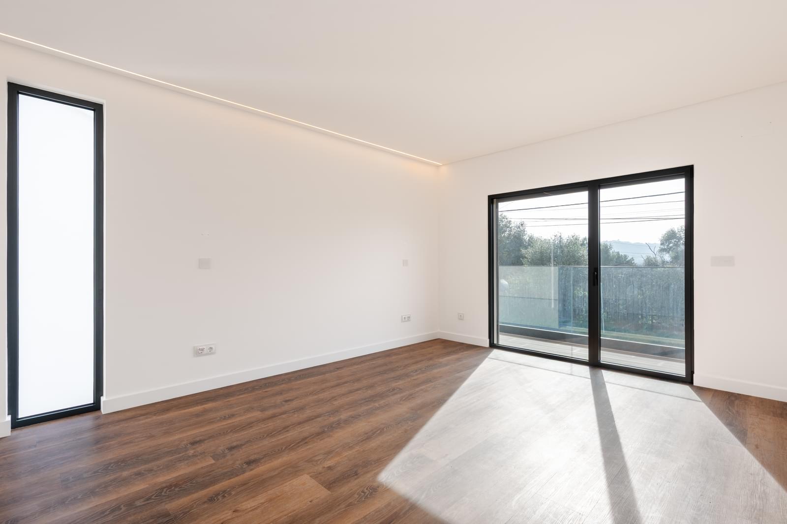 7 Bedroom Villa/Townhouse's Image 40