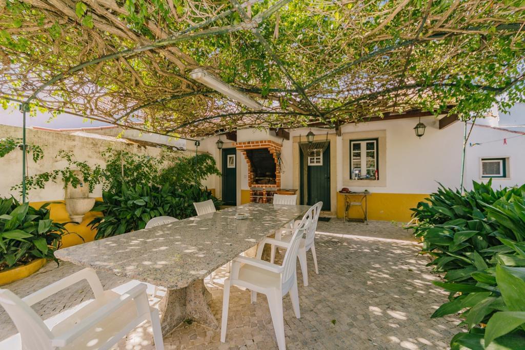 9 Bedroom Detached house with swimming pool, Santo Estevão, Benavente 2211810049