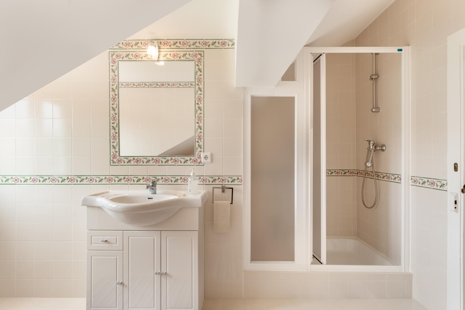 Moradia Isolada T7 com piscina, Colares, Sintra - Imagem 31