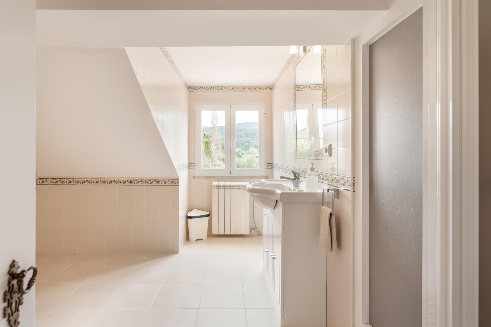 Moradia Isolada T7 com piscina, Colares, Sintra - Imagem 32