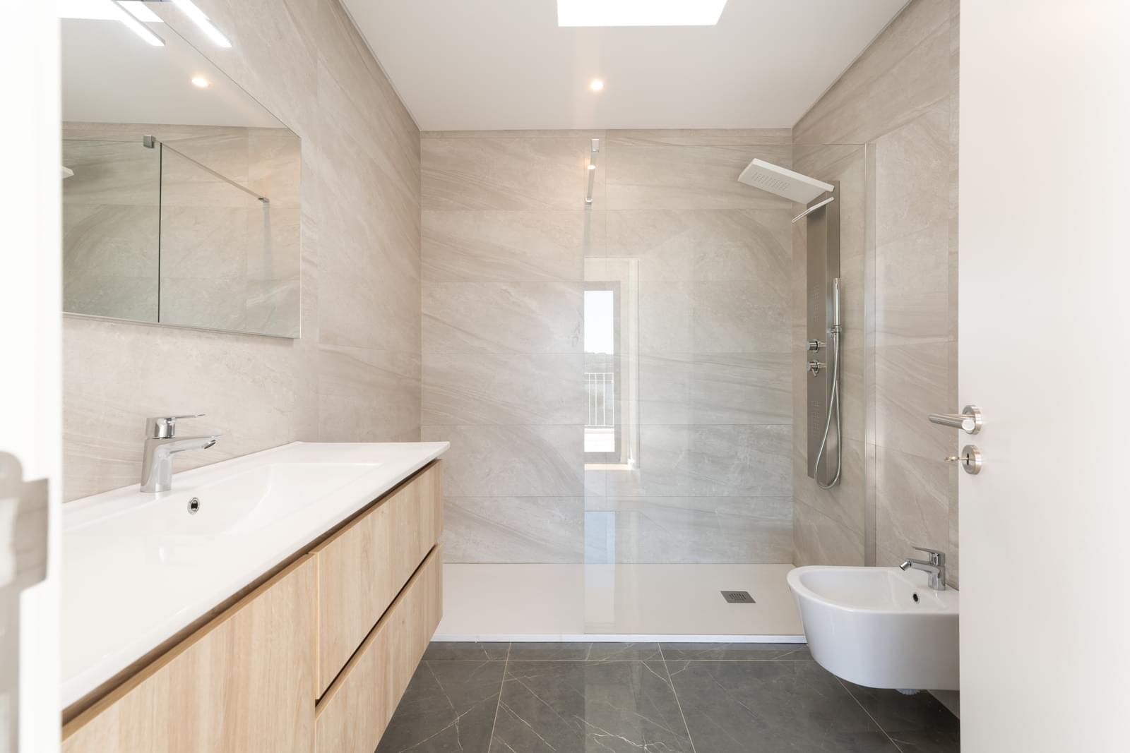 Moradia Geminada T3 com piscina, Leceia, Oeiras - Imagem 24