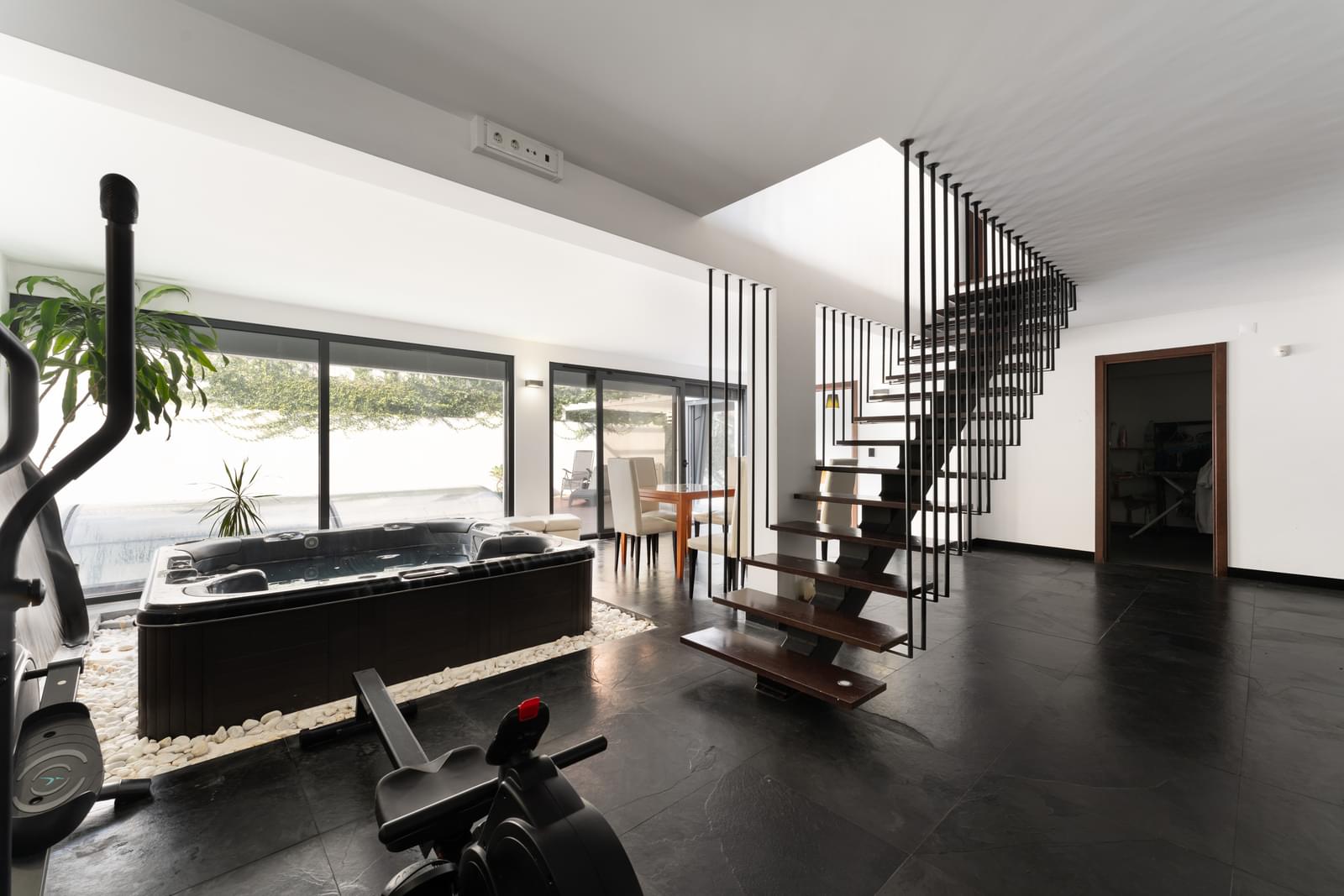 4 Bedroom Villa/Townhouse's Image 18