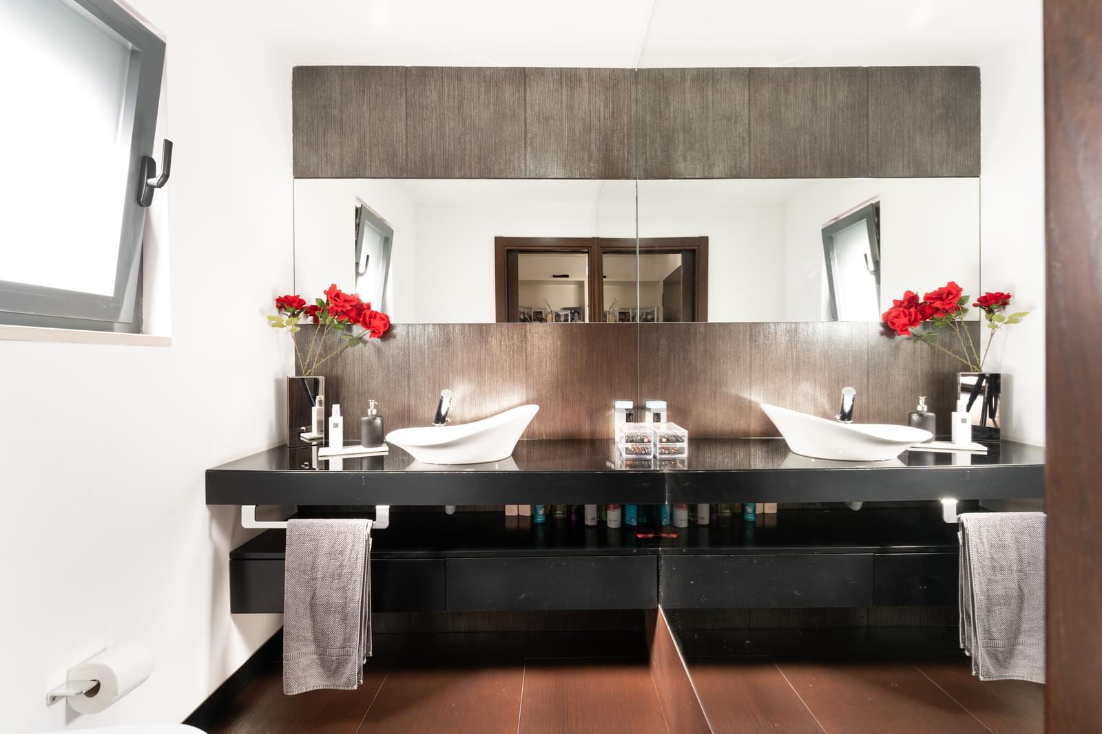 4 Bedroom Villa/Townhouse's Image 9