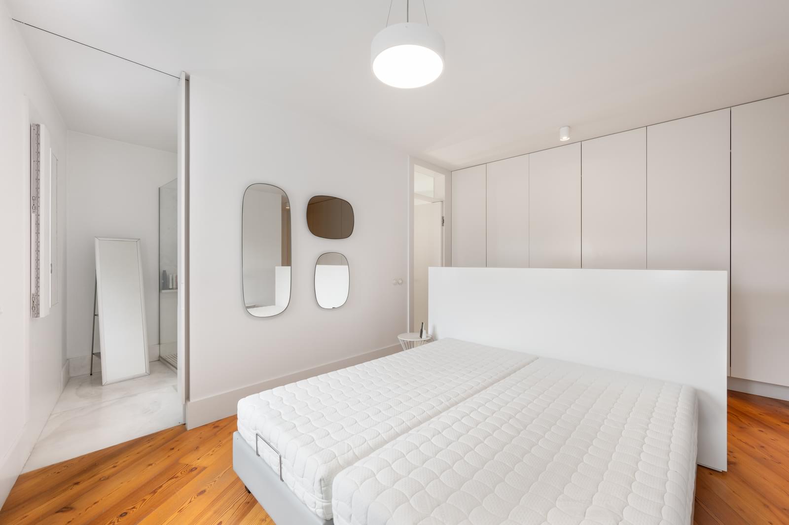 2 Bedroom Apartment/Flat's Image 33