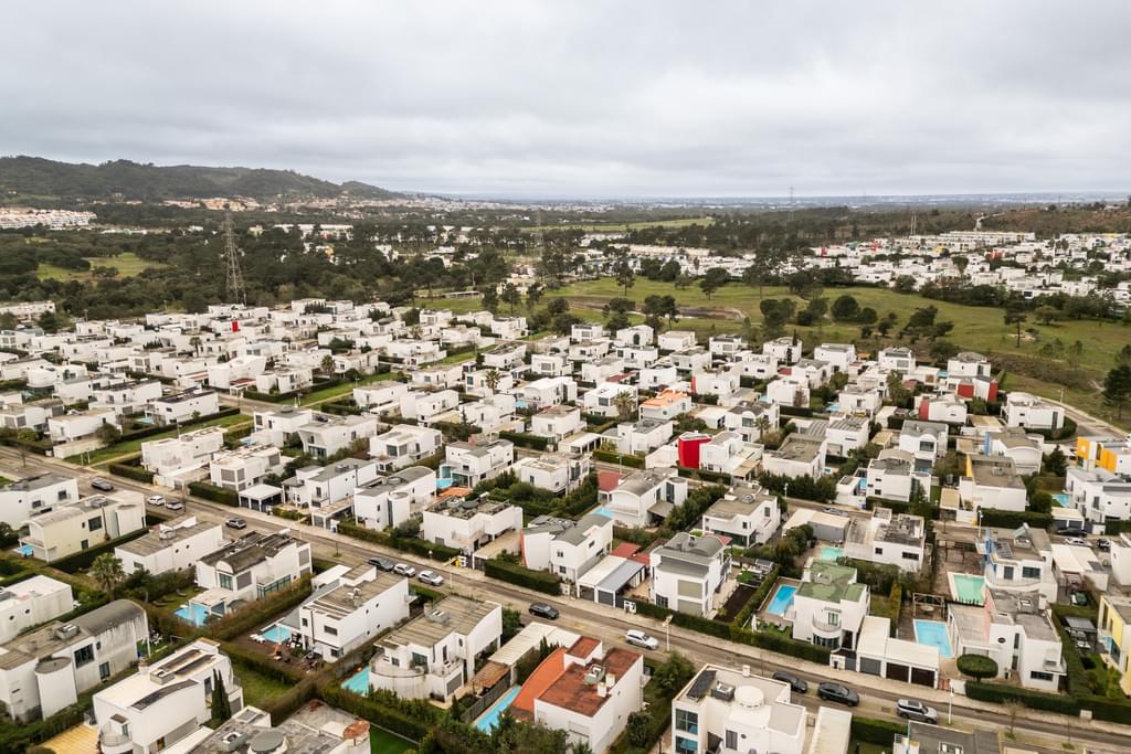 Exclusividade e Tranquilidade: A Sua Nova Morada no Palmela Village