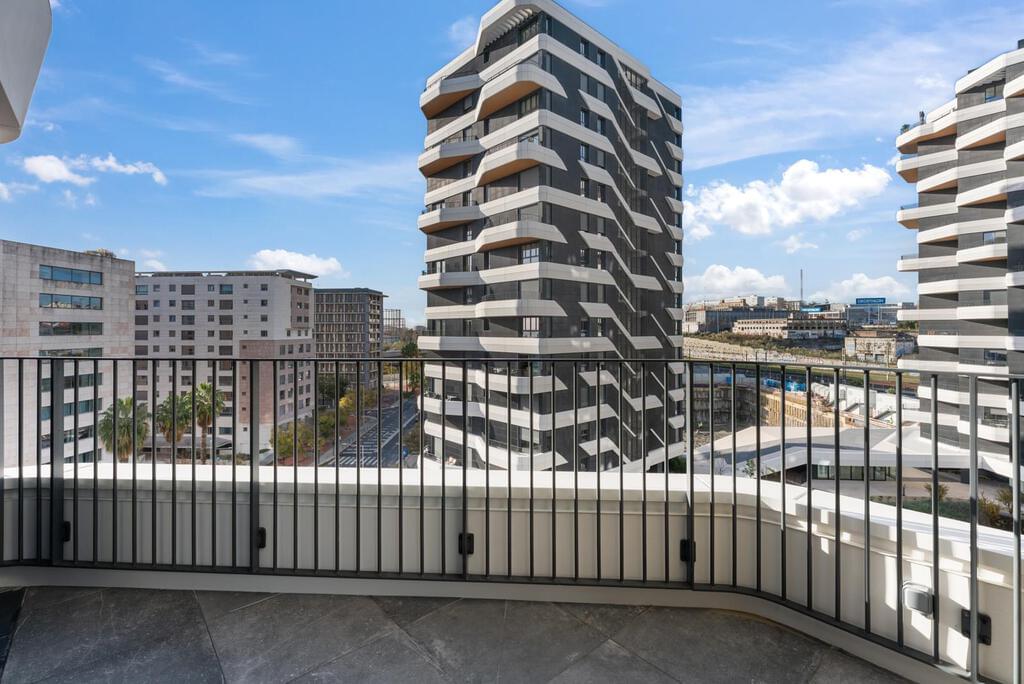 1 Bedroom Apartment with swimming pool Parque das Nações Lisboa