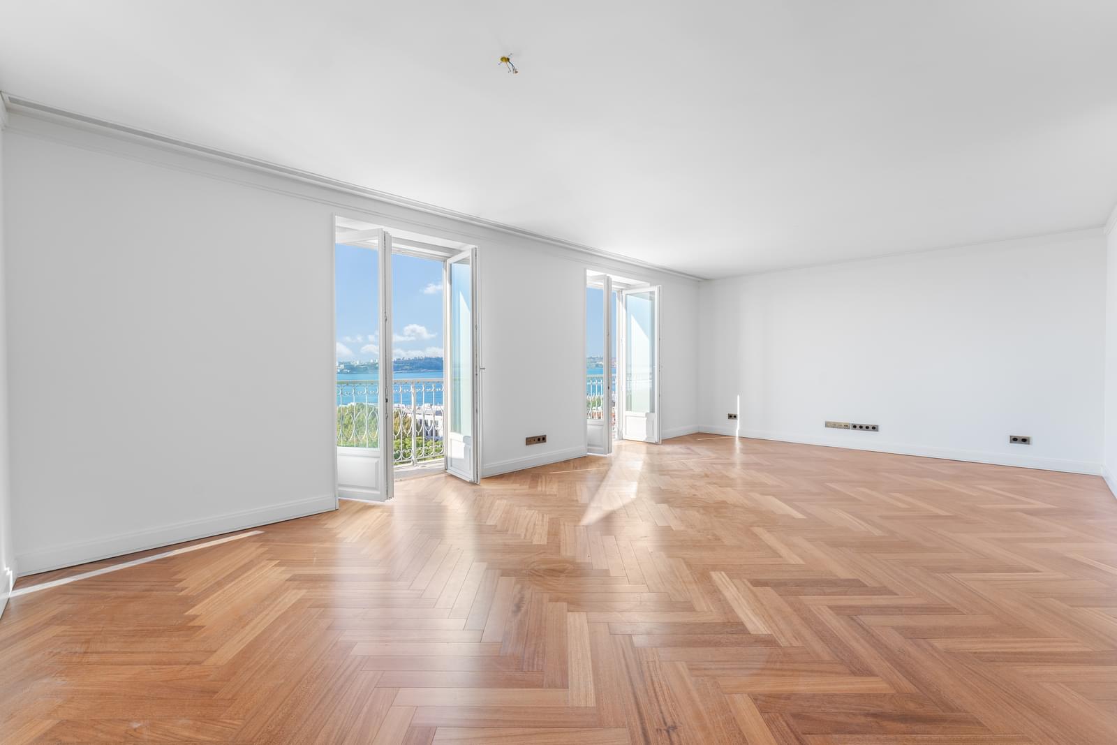 Apartamento T3 com vista, Chiado, Lisboa - Imagem 1