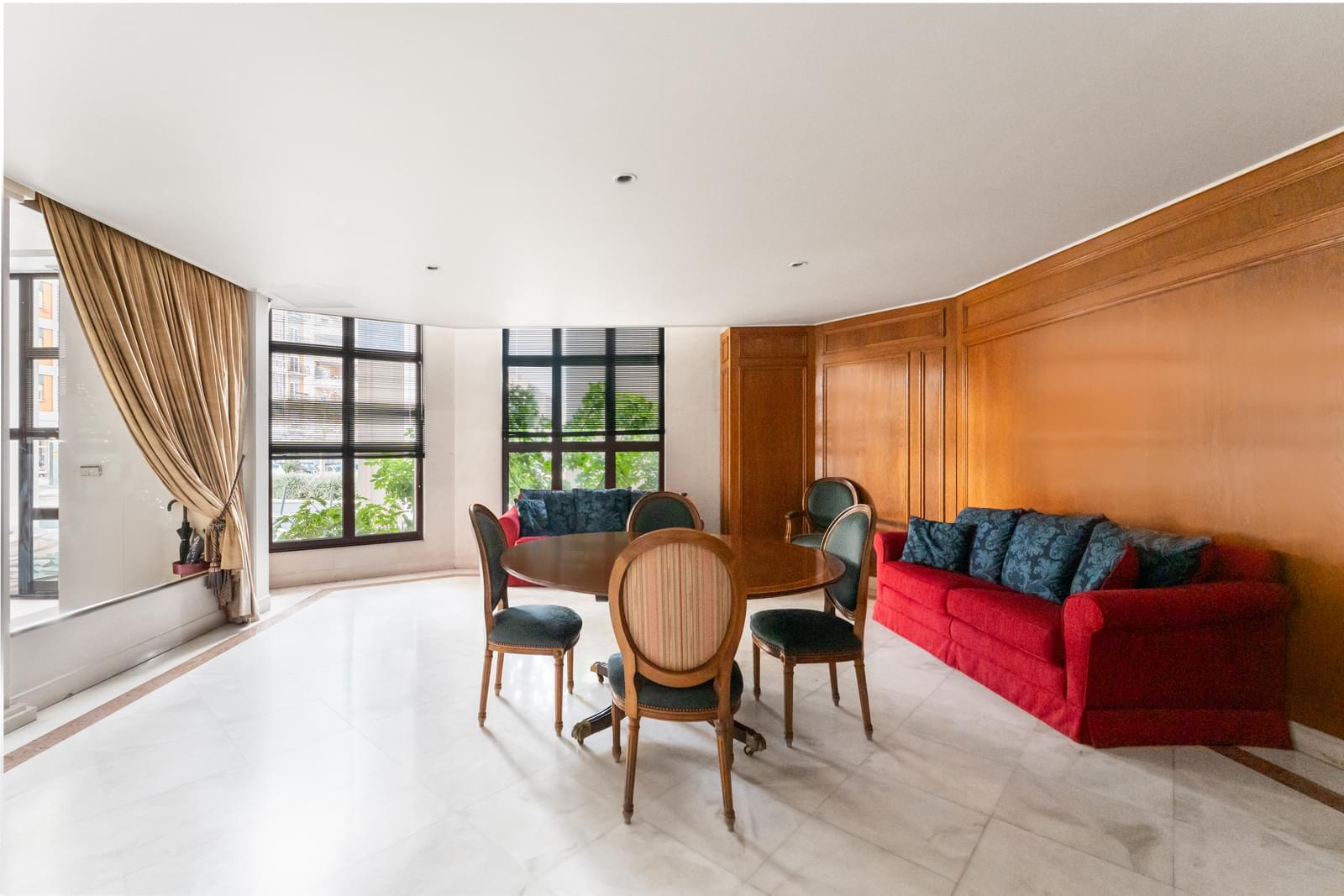 Apartamento T4 com vista, Campo Pequeno, Lisboa - Imagem 31