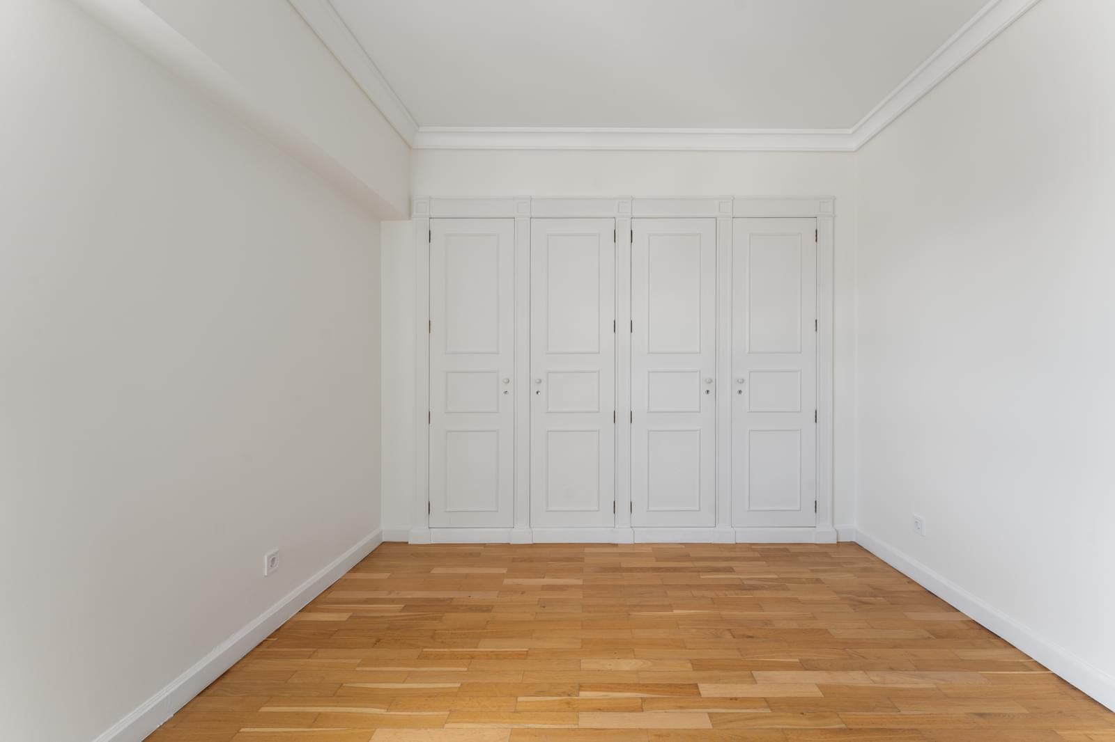 Apartamento T4 com vista, Campo Pequeno, Lisboa - Imagem 9