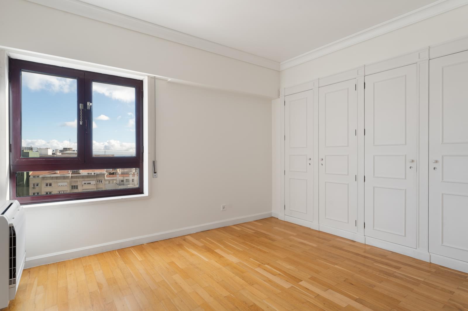Apartamento T4 com vista, Campo Pequeno, Lisboa - Imagem 11