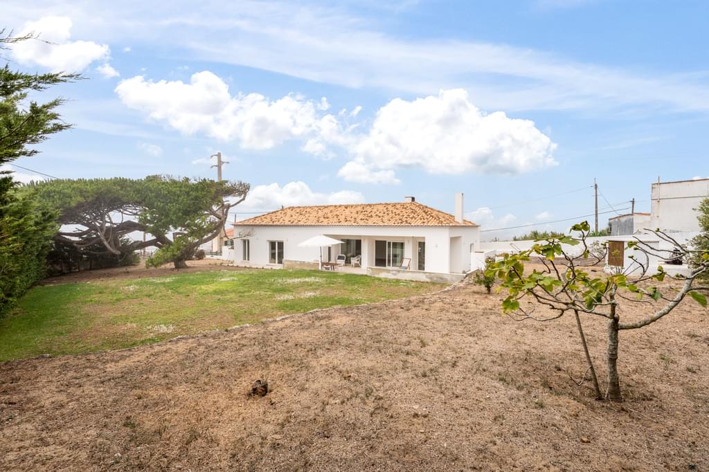 3 Bedroom Detached house with garden, Azenhas do Mar, Sintra 1812432431