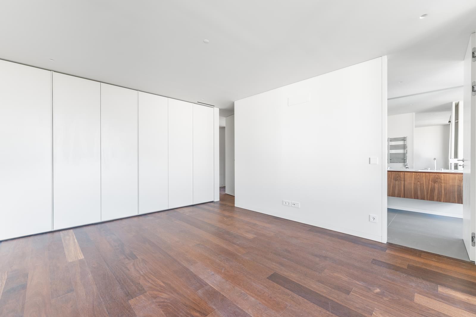 4 Bedroom Villa/Townhouse's Image 22