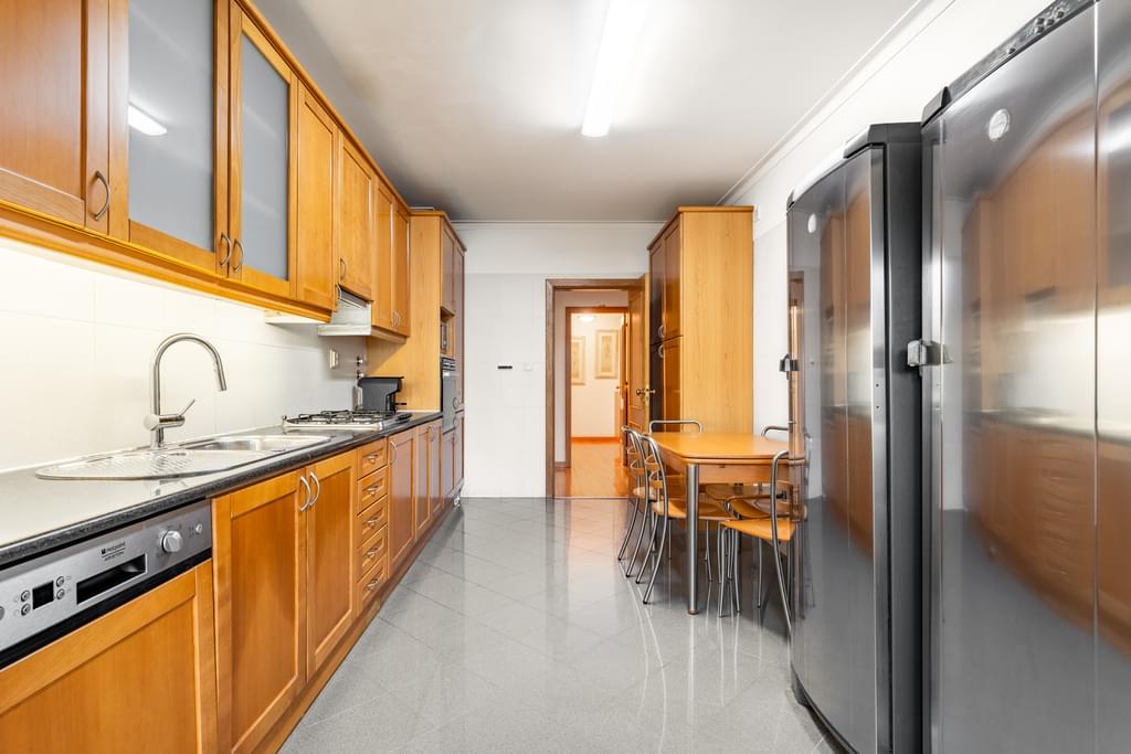 4 Bedroom Apartment with a view, Oeiras 71985593