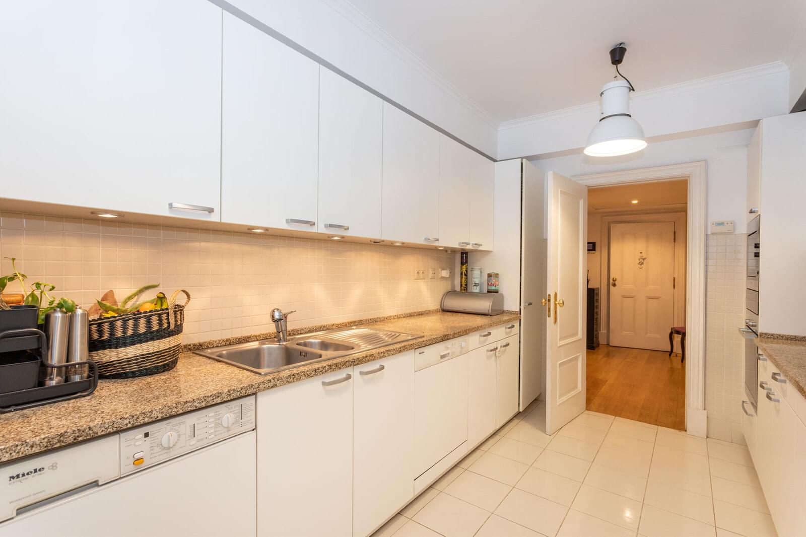 Apartamento T1 com jardim, Estrela, Lisboa - Imagem 15