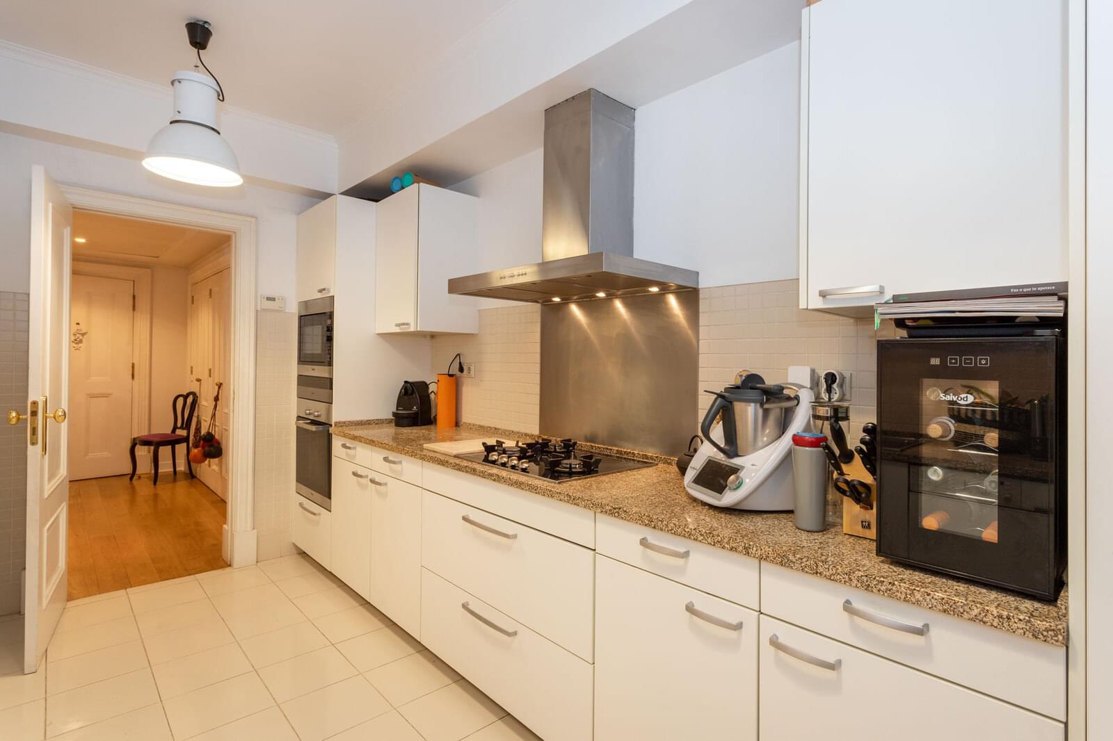 Apartamento T1 com jardim, Estrela, Lisboa - Imagem 13