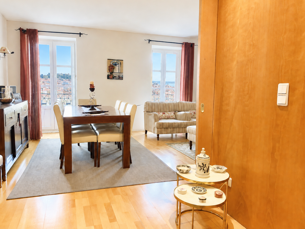 3 Bedroom Duplex with a view, Chiado, Lisboa