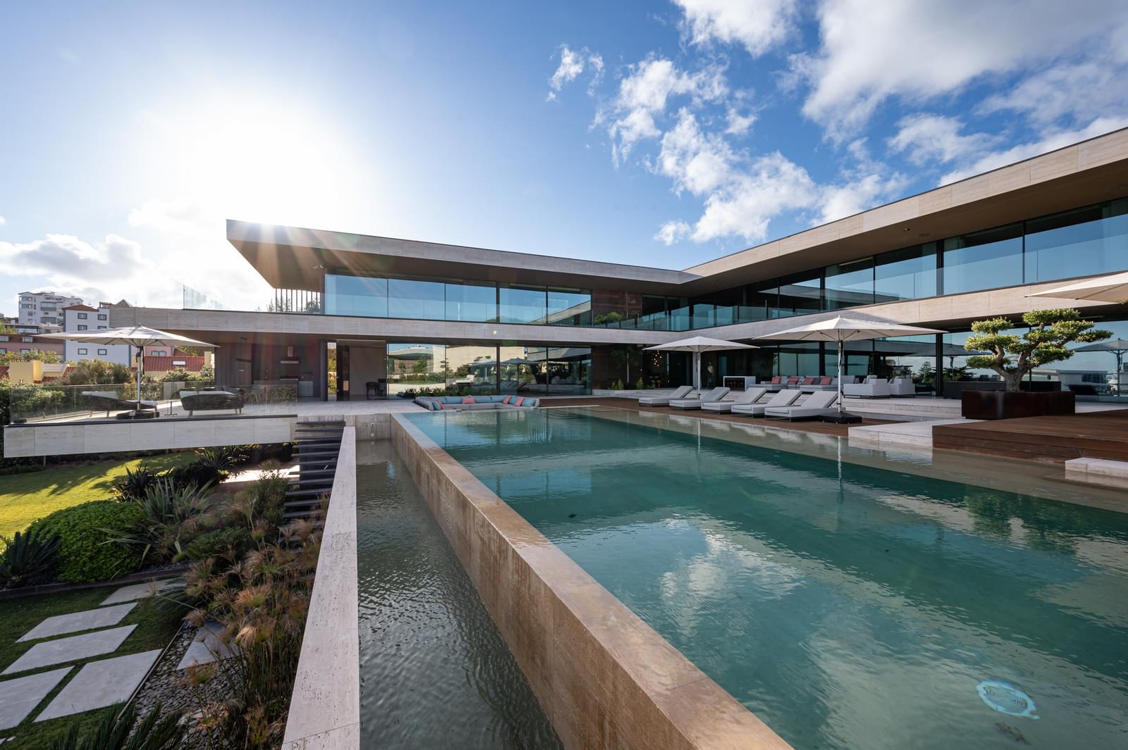 6 Bedroom Villa/Townhouse's Image 35