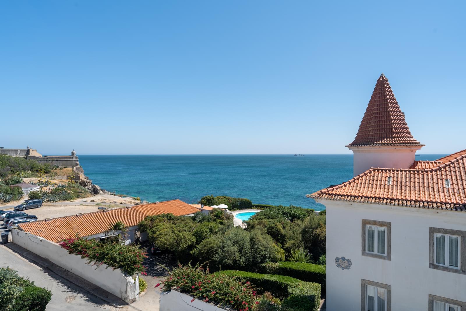 Moradia Isolada T11 com piscina, São João do Estoril, Cascais - Imagem 2