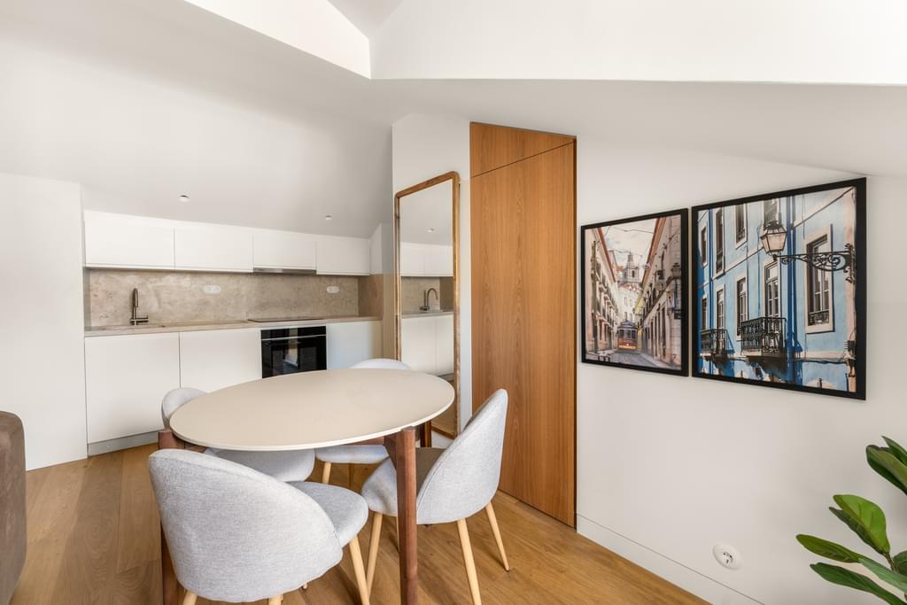 1 Bedroom Apartment in Garrett 53, Chiado, Lisboa 3571528442