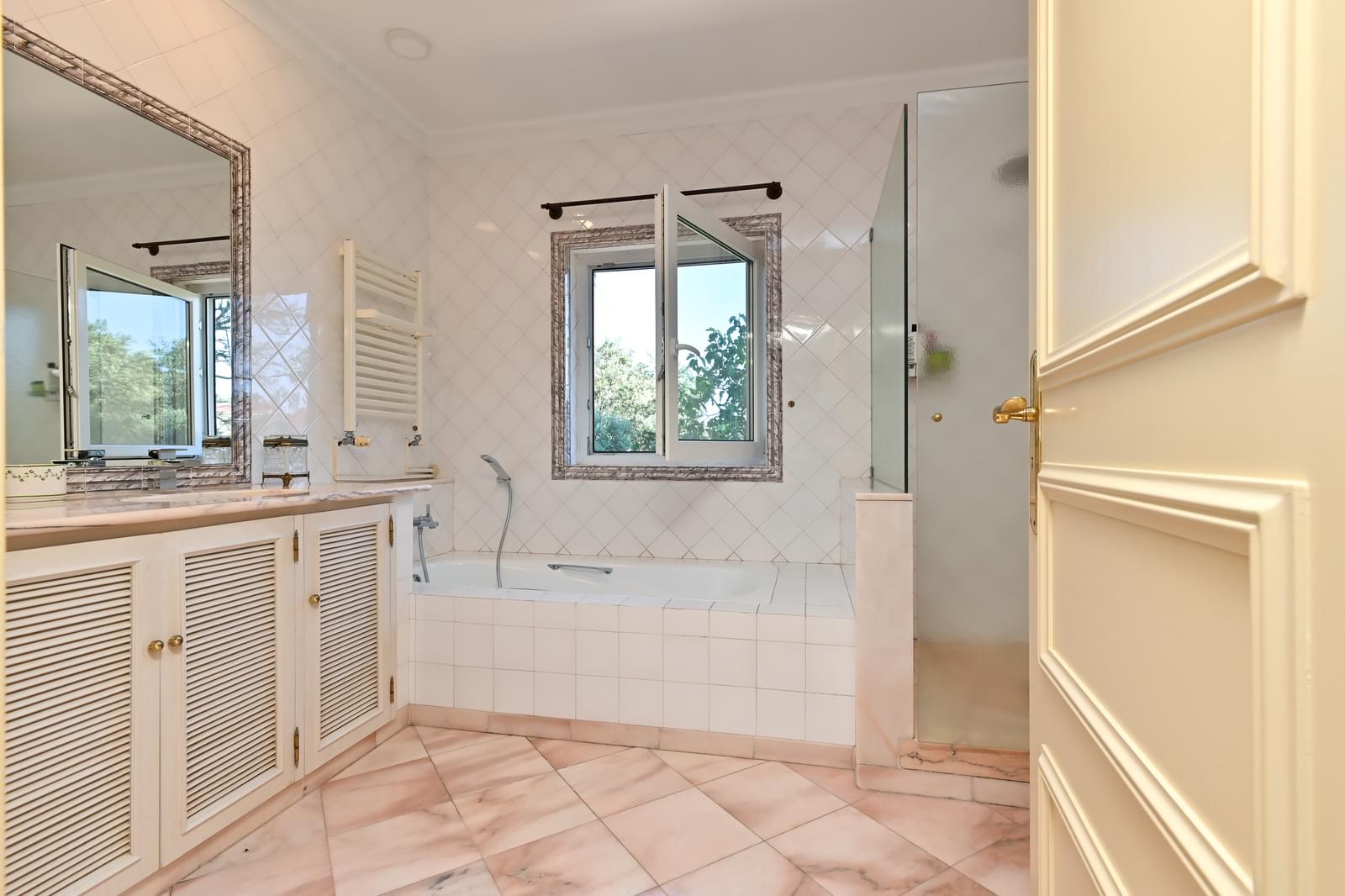 Moradia Isolada T5 com piscina, Birre, Cascais - Imagem 47
