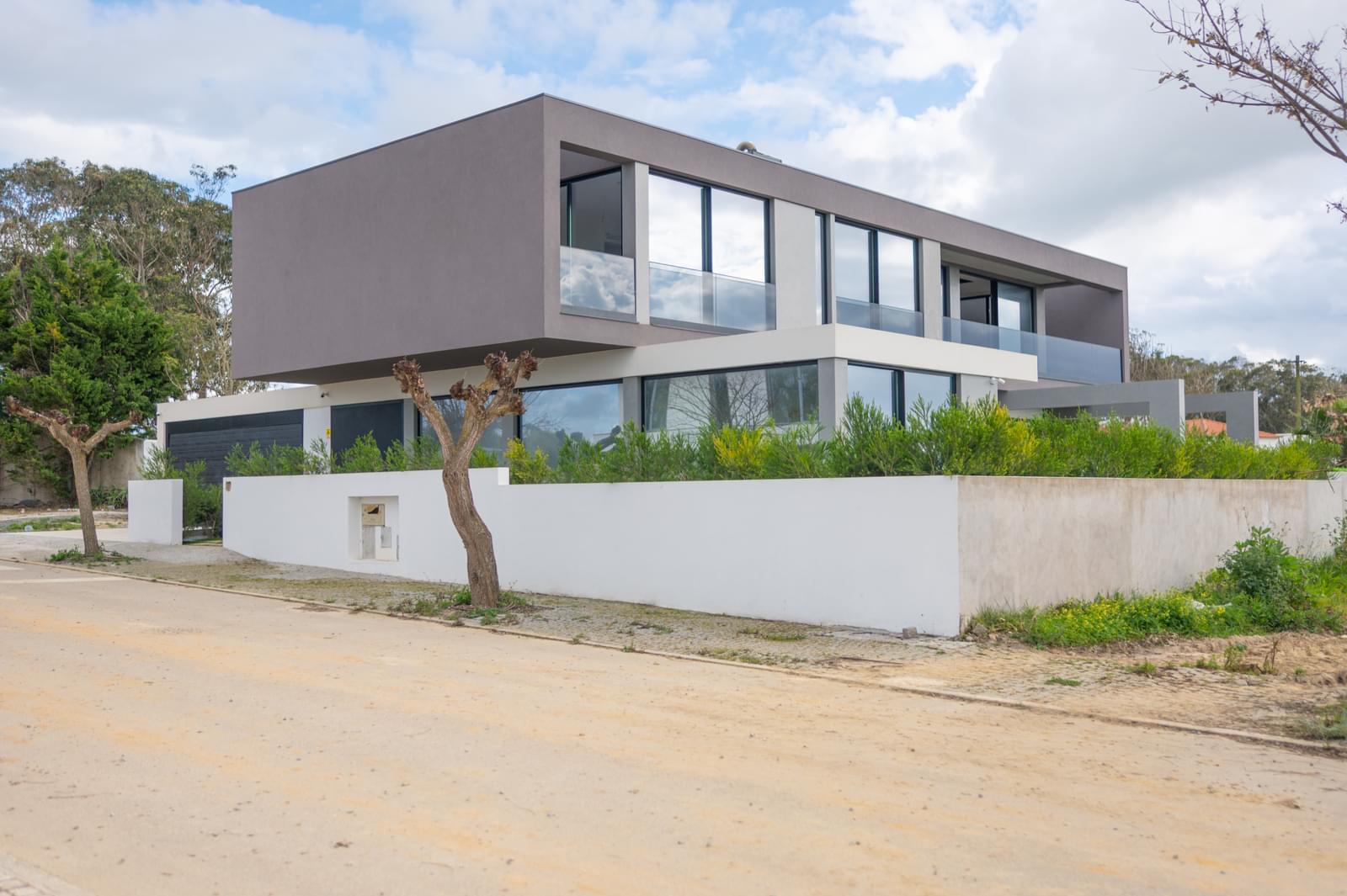 3 Bedroom Villa/Townhouse's Image 8