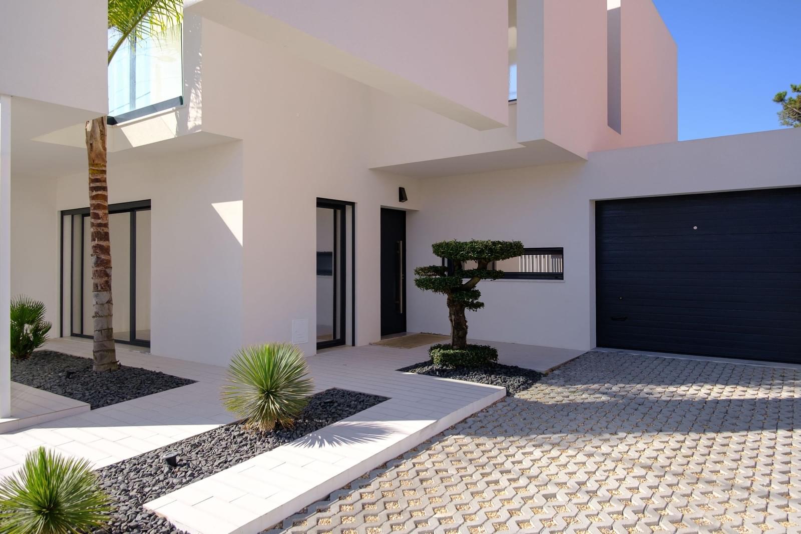 Moradia Isolada T4 com piscina, Aroeira, Almada - Imagem 2