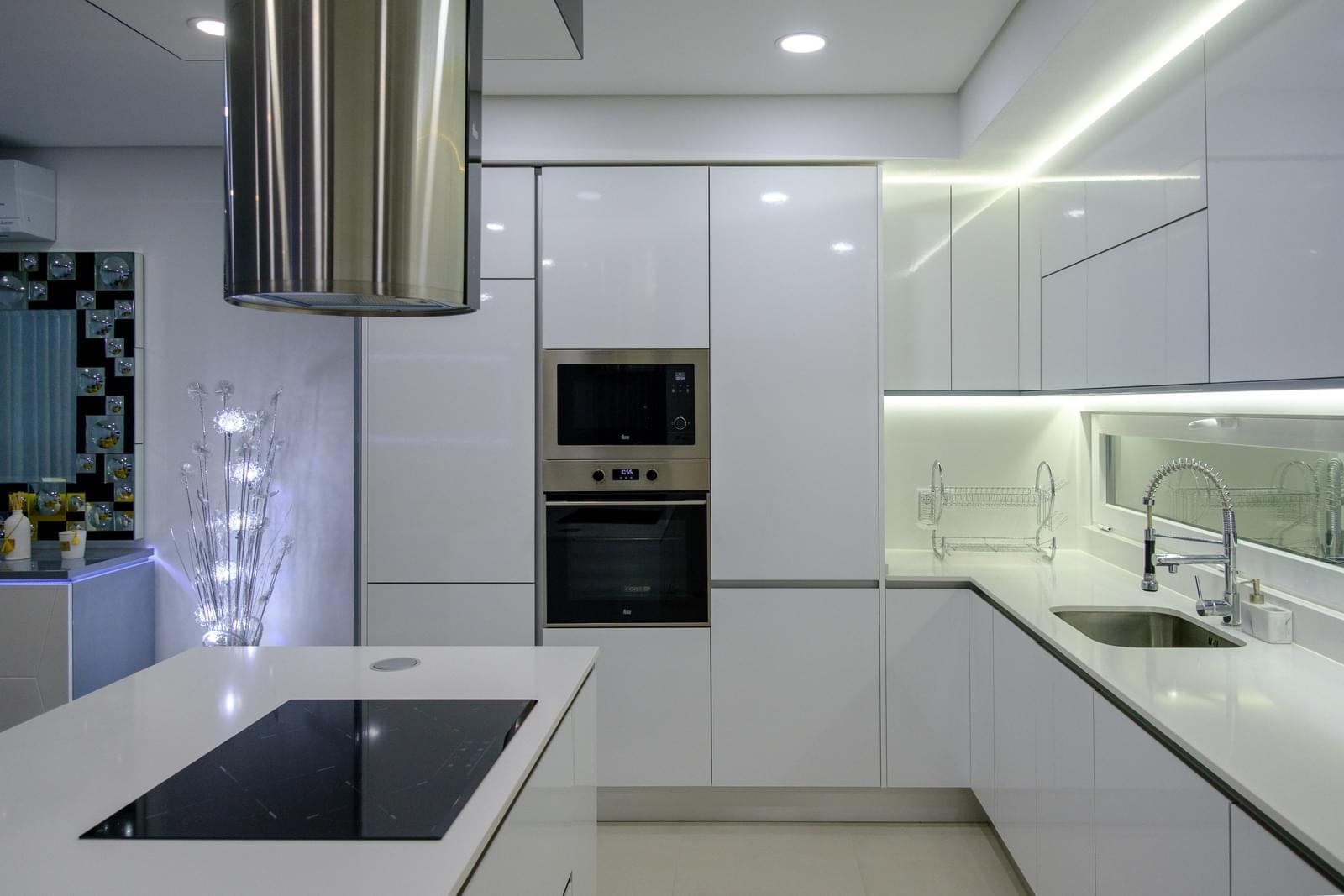 Moradia Isolada T4 com piscina, Aroeira, Almada - Imagem 7