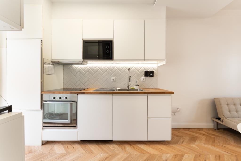 2 Bedroom Semi-detached house with swimming pool, Beato, Lisboa 1216990178