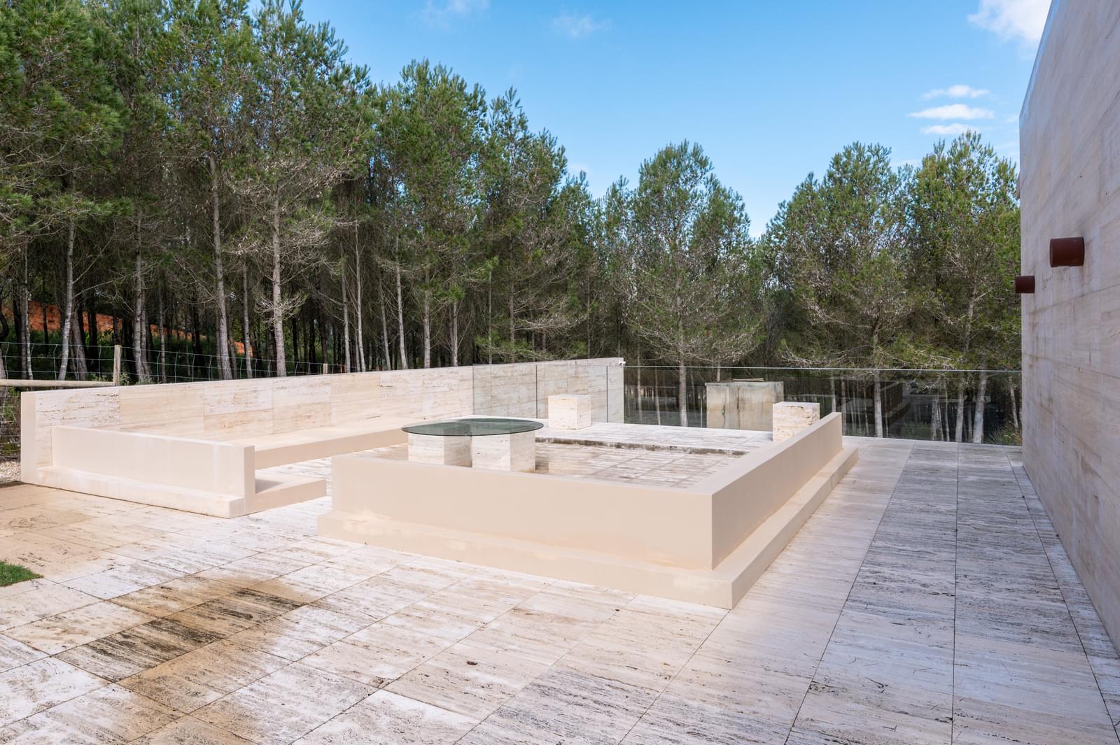 Moradia T4 + 1 com piscina, Guincho, Cascais - Imagem 9