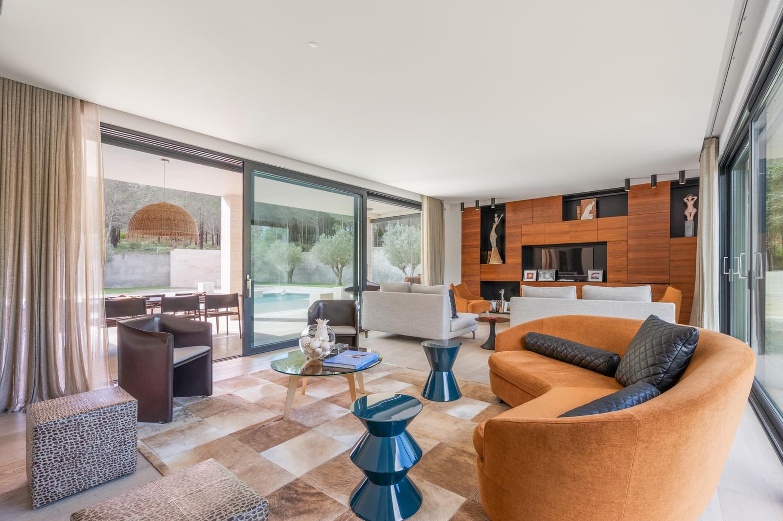 Moradia T4 + 1 com piscina, Guincho, Cascais - Imagem 11