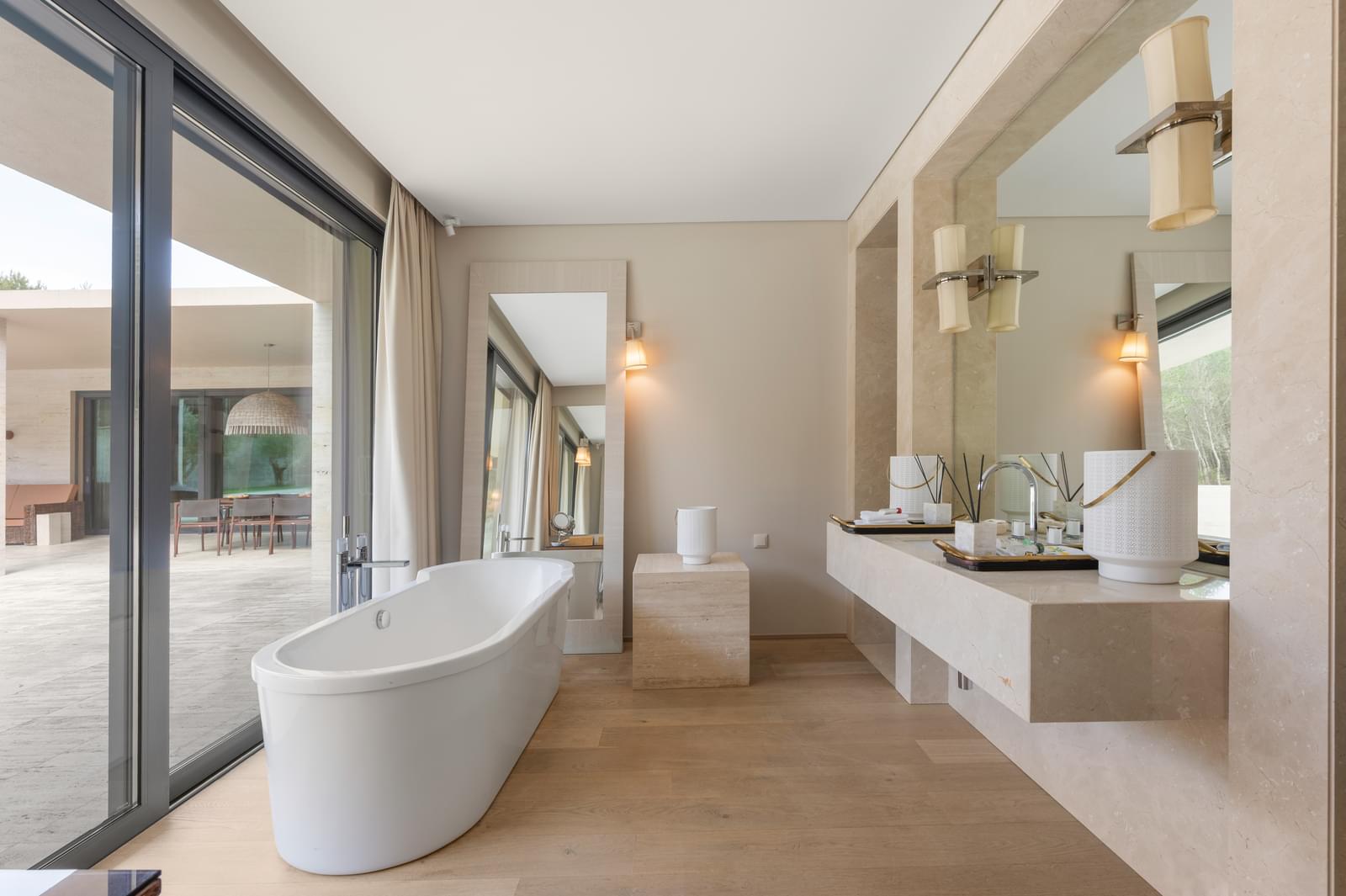 Moradia T4 + 1 com piscina, Guincho, Cascais - Imagem 27