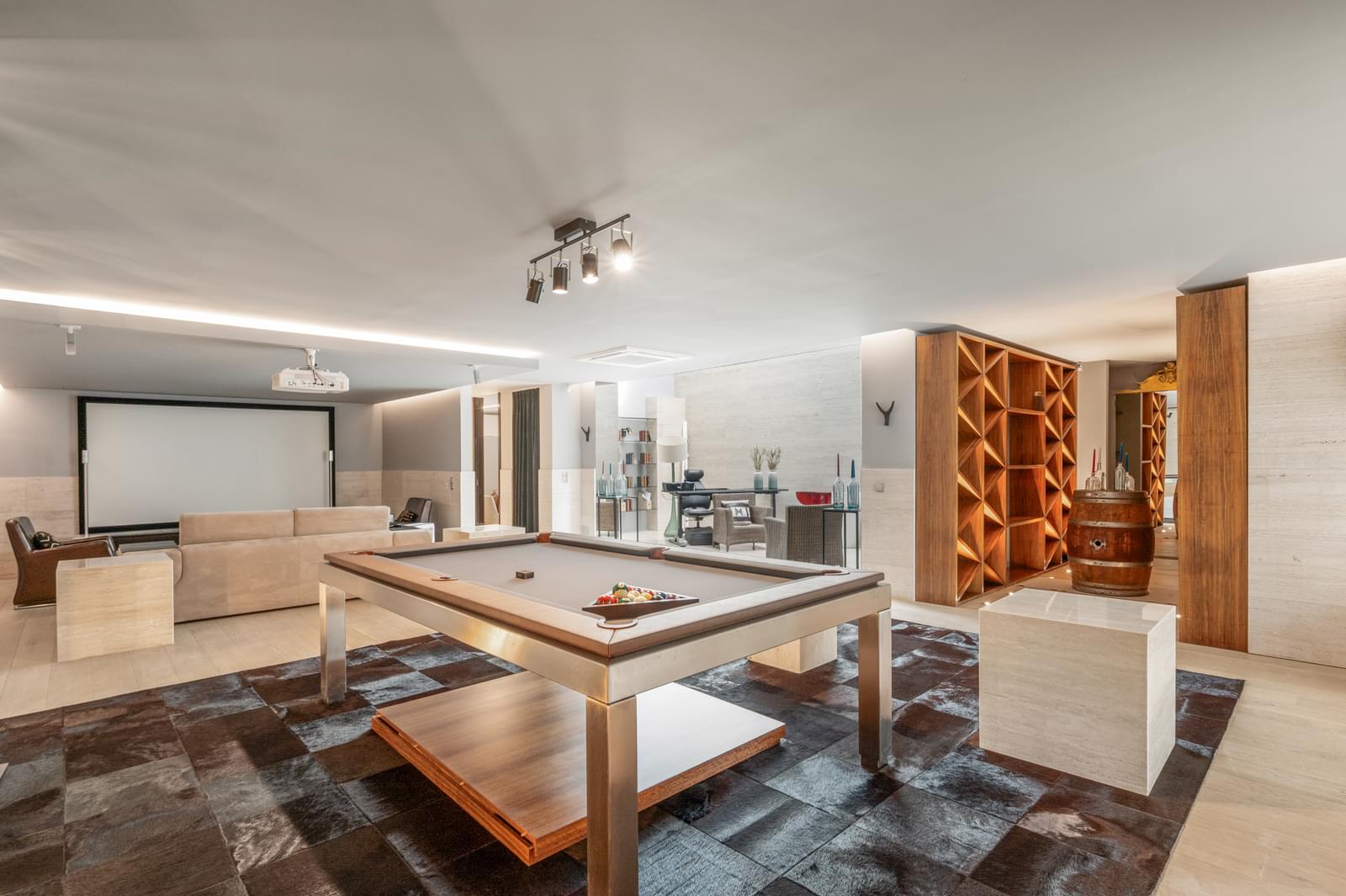 Moradia T4 + 1 com piscina, Guincho, Cascais - Imagem 37
