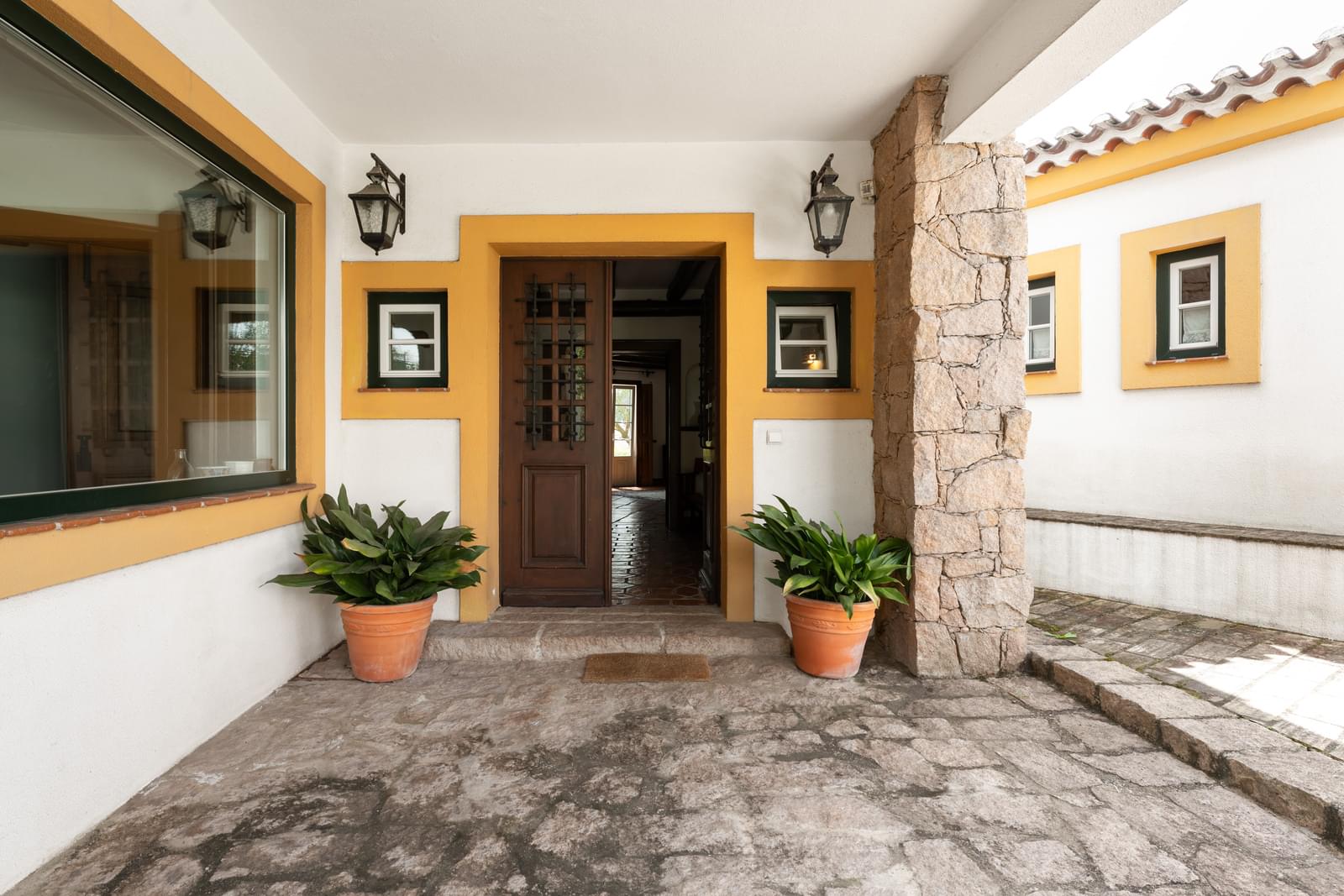 Moradia Isolada T6 com piscina, Loures - Imagem 1
