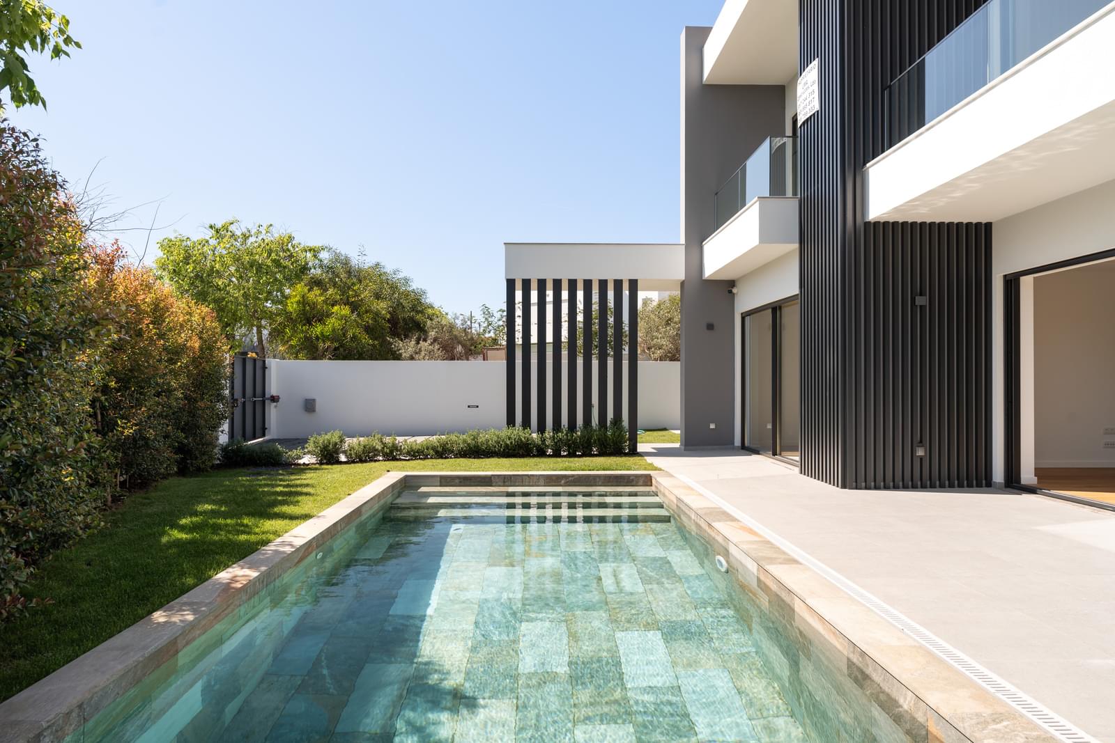 Moradia T5 + 2 com piscina, Birre, Cascais - Imagem 2