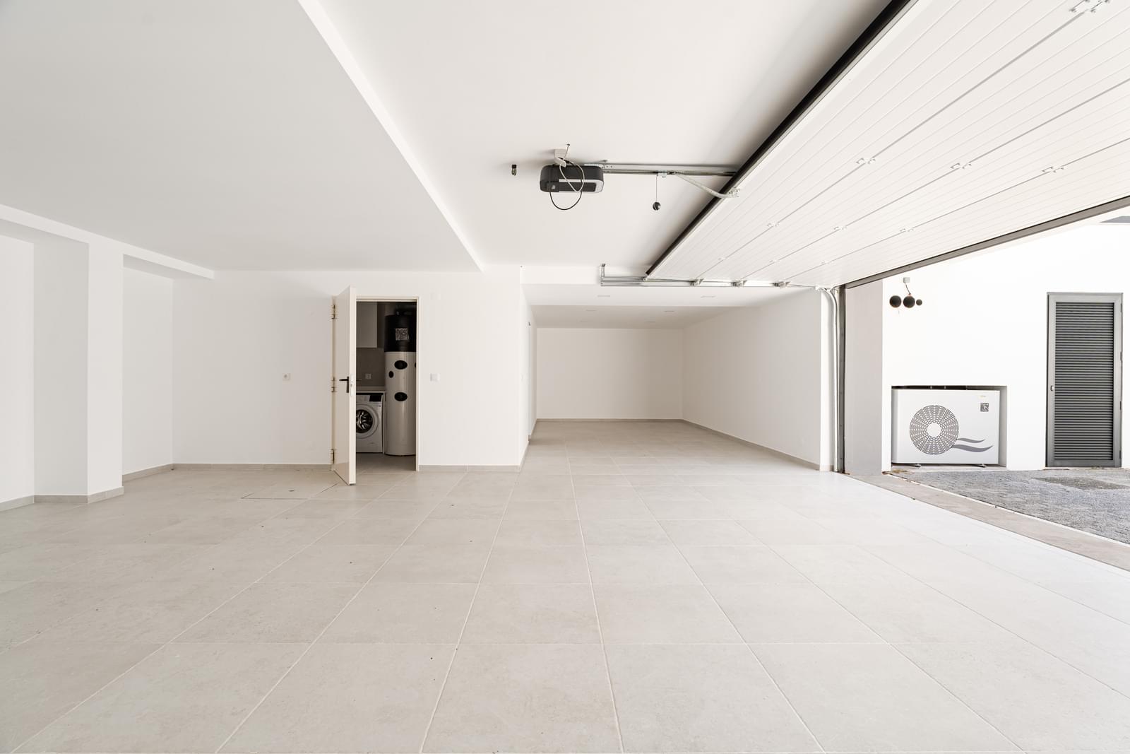 Moradia T5 + 2 com piscina, Birre, Cascais - Imagem 34