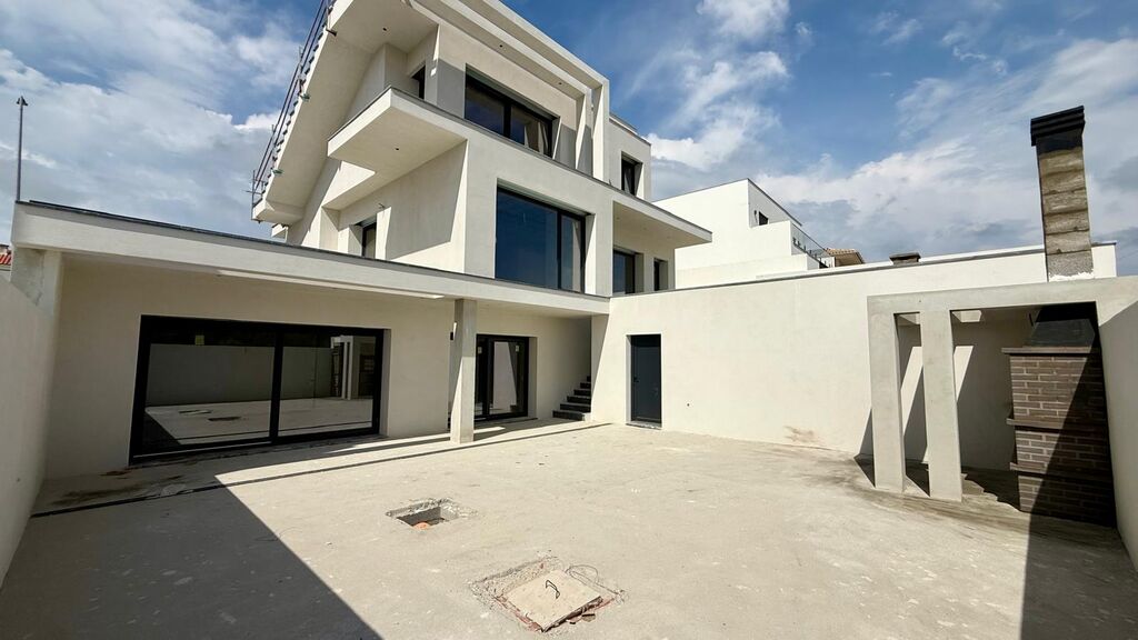 4 Bedroom Detached house with swimming pool, Peniche 1112470221