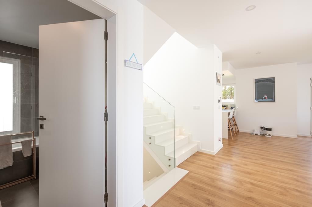 4 Bedroom House with parking, Famões, Odivelas 1326907448